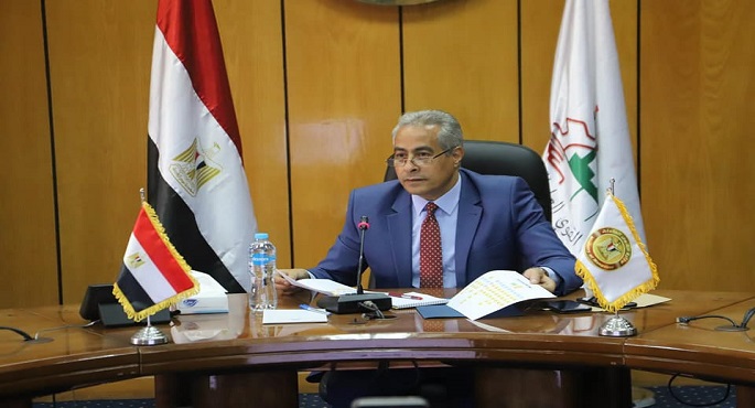 بالصور .. خلال لقائه مع رؤساء الإدارات المركزية.. وزير القوى العاملة: هدفنا إعادة الثقة بين المواطن و الوزارة
