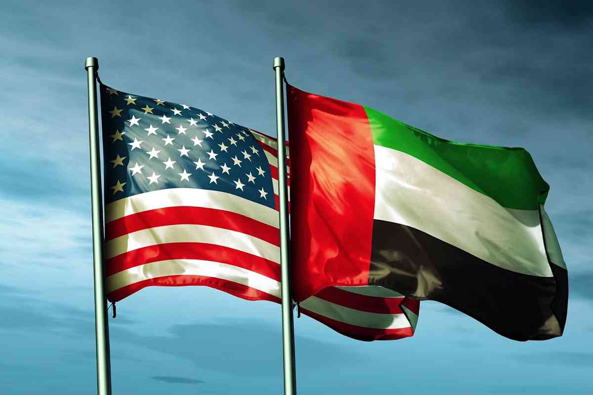 الإمارات والولايات المتحدة تبحثان سبل تعزيز التعاون العسكري والدفاعي