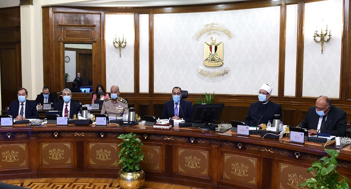 رئيس الوزراء: اتصال يومي مع محافظ البنك المركزي وتنسيق كامل بشأن التحرك في عدد من المحاور الاقتصادية