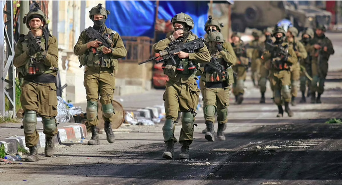 إصابة 30 فلسطينيا إثر اقتحام قوات كبيرة من قوات الاحتلال مدنية نابلس