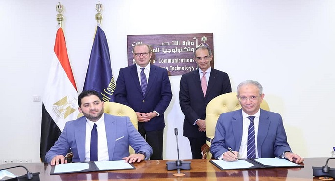 بالصور .. وزير الاتصالات يشهد توقيع مذكرة تفاهم بين هيئة تنمية صناعة تكنولوجيا المعلومات “ايتيدا” وشركة ڨاليو