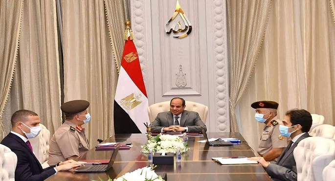 الرئيس السيسي يوجه بإنشاء أكبر مجمع صناعي للبولي إيثيلين في الشرق الأوسط