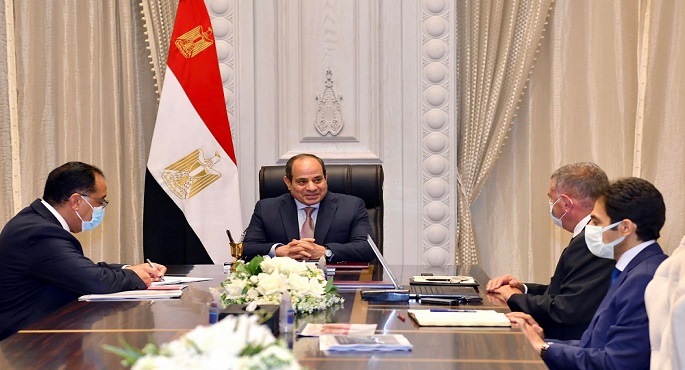 بالصور.. الرئيس السيسي يطلع على مستجدات إنشاء أكبر مصنع للغزل في العالم بالمحلة