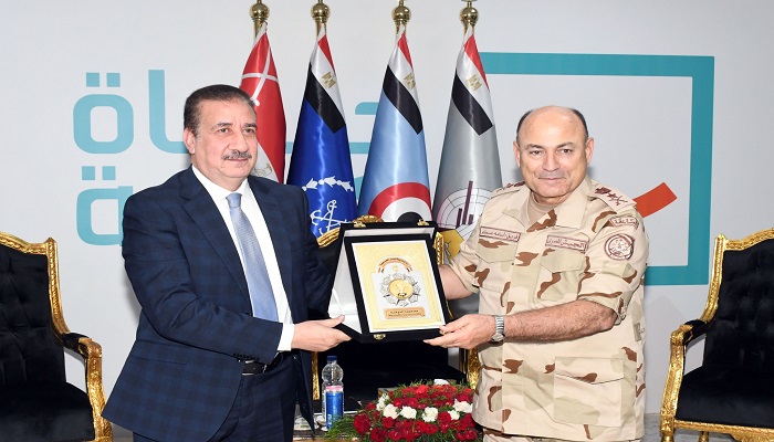 بالفيديو والصور..الفريق أسامة عسكر رئيس أركان حرب القوات المسلحة يتفقد آخر التطورات لمبادرة حياة كريمة بالمنوفية والشرقية
