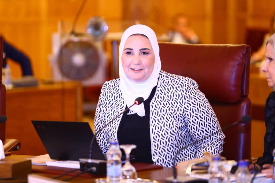 وزيرة التضامن: حزمة من القرارات لكبار السن منها زيادة 100 جنيه لكل المستفيدين من مساعدات الدعم النقدي