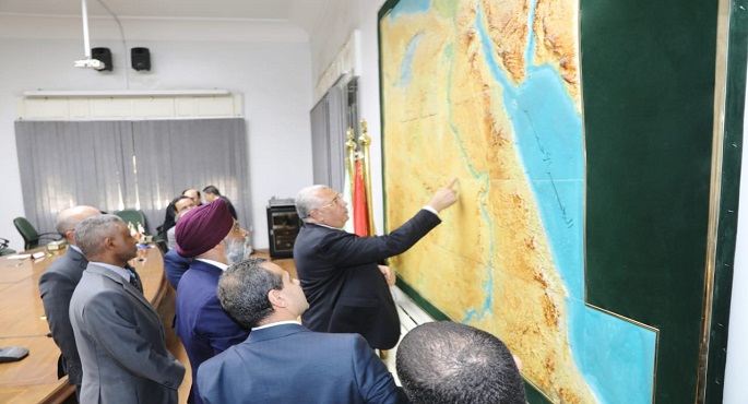 بالصور .. وزير الزراعة: الدولة تعمل بكافة أجهزتها لدعم صغار المزارعين وتشجيع البحوث التطبيقية