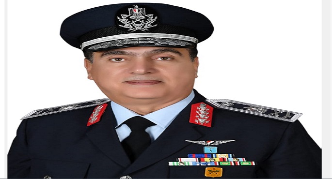 الرئيس السيسي يعين اللواء طيار محمود فؤاد عبد الجواد قائدًا للقوات الجوية