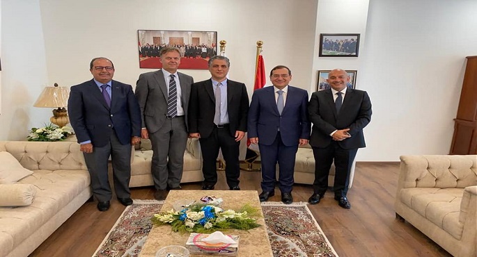 بالصور.. وزير البترول والثروة المعدنية يبحث زيادة استثمارات اكسون موبيل العالمية فى مصر