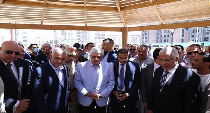 بالصور .. وزير التعليم العالي يتفقد جامعة المنوفية الأهلية