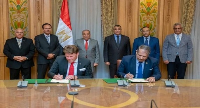 توقيع بروتوكول تعاون مع إحدى الشركات الألمانية في مجال إنتاج وتسويق مادة الإيبوكسي