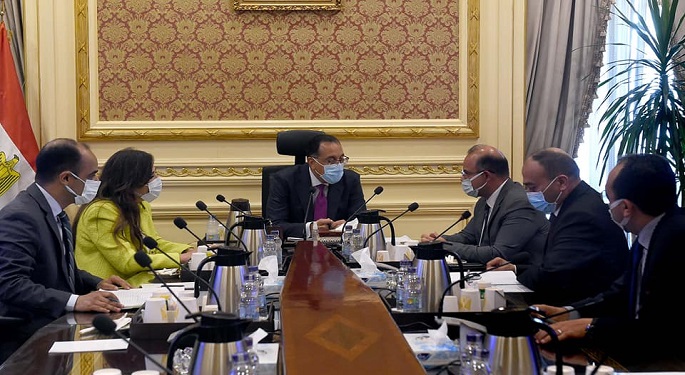 مدبولى: الحكومة تُولي أهمية كبيرة لدعم جميع القطاعات المحركة والداعمة لنمو الاقتصاد المصري