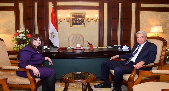وزيرة الهجرة تبحث مع رئيس هيئة الشراء الموحد إدماج علمائنا بالخارج في الترويج للطفرة الصحية في مصر