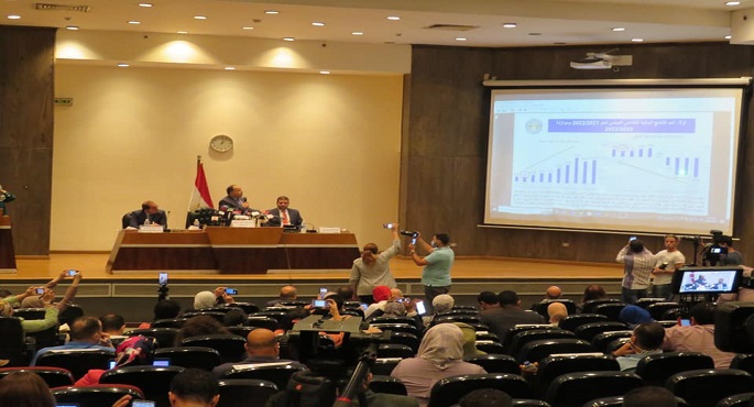 بالصور .. وزير المالية: نحافظ على المسار الاقتصادي الآمن للدولة وقادرون على التعامل مع التحديات العالمية