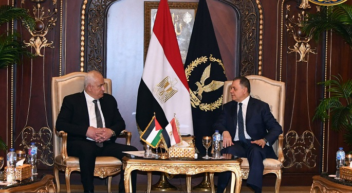 وزير الداخلية يبحث مع نظيره الفلسطيني تعزيز التعاون المشترك