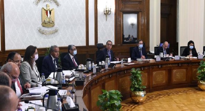 بالصور.. رئيس الوزراء يتابع موقف تنفيذ التكليفات الرئاسية بشأن الحزمة العاجلة للإصلاح الاقتصادي