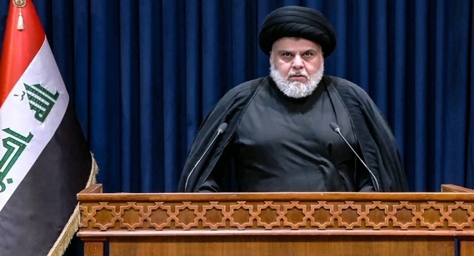 مقتدى الصدر يدعو إلى إجراء انتخابات مبكرة بعد حل البرلمان العراقي