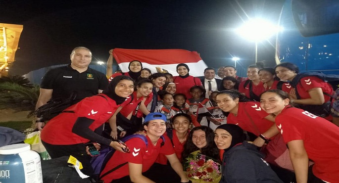 بالصور.. وزارة الشباب والرياضة تستقبل منتخب اليد للناشئات بمطار الغردقة بعد وصولهم من مقدونيا