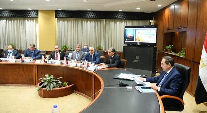 الملا: فرص جيدة بمناطق الاستكشاف البرية والبحرية لزيادة الاحتياطات البترولية