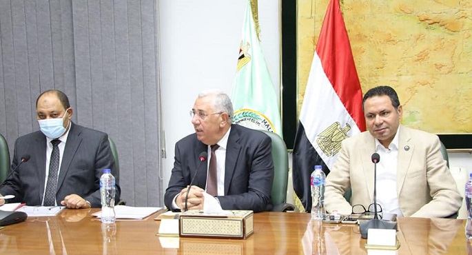 بالصور.. وزير الزراعة يترأس اجتماع اللجنة العليا للدواجن ويبحث كيفية النهوض بمنظومة صناعة الدواجن