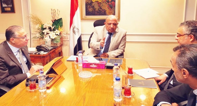 وزير قطاع الأعمال العام يبدأ سلسلة من اللقاءات مع قيادات الشركات القابضة للصناعات الكيماوية