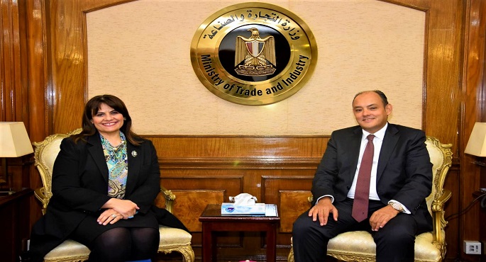 وزير التجارة يستعرض مع وزيرة الهجرة سبل تنفيذ مشروع إنشاء شركة مساهمة للمصريين بالخارج