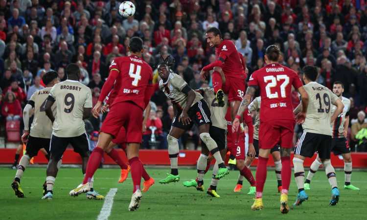 ليفربول يفوز على أياكس بثنائية مثيرة في الوقت القاتل بأبطال أوروبا