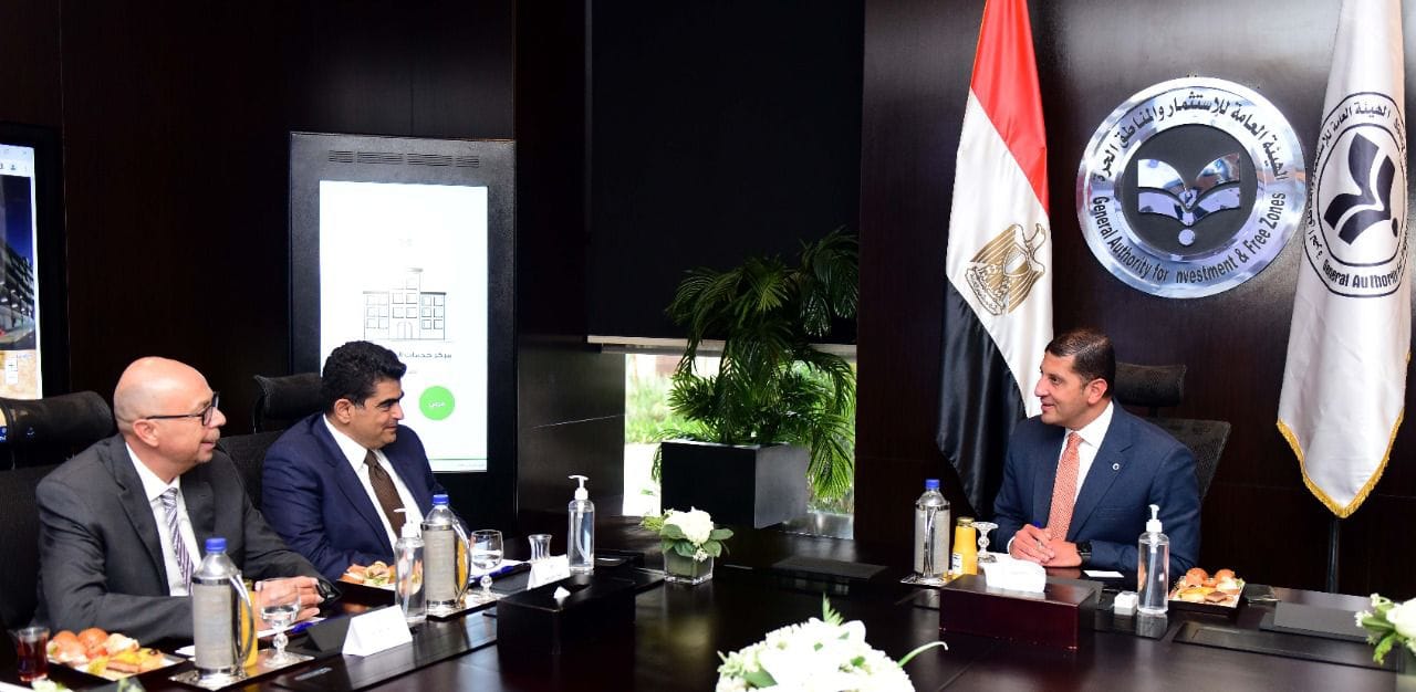 الهيئة العامة للاستثمار وشركة سان جوبان العالمية يبحثان توسعات الشركة في مصر