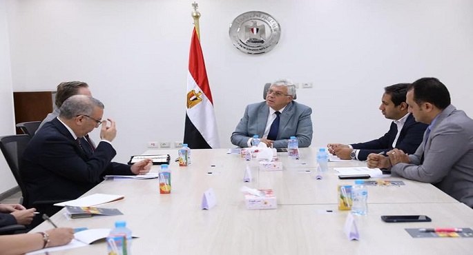 بالصور .. وزير التعليم العالي يلتقي وفد الوكالة الأمريكية للتنمية الدولية
