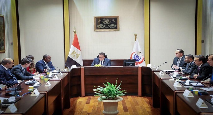 بالصور .. وزير الصحة يبحث التعاون في القطاع الصحي مع المدير الإقليمي لمؤسسة التمويل الدولية لشمال إفريقيا