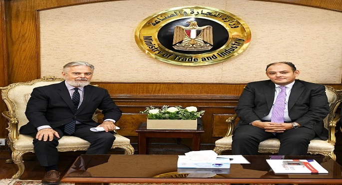 وزير التجارة يبحث مع السفير البرازيلى سبل تنمية وتطوير علاقات التعاون المشترك