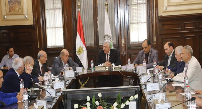 بالصور .. وزير الزراعة يبحث مع المصدرين سبل تعزيز الصادرات الزراعية المصرية