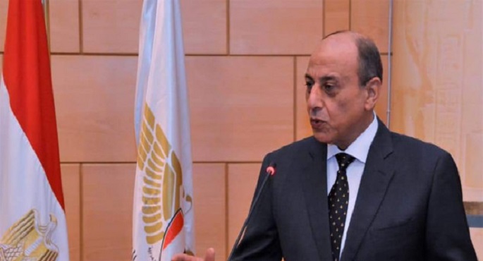 وزير الطيران يؤكد أهمية تطبيق أعلى المعايير الدولية للأمن والسلامة