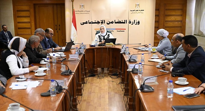 القباج تواصل سلسلة الاجتماعات لمتابعة تنفيذ استراتيجيات العمل في مختلف قطاعات وبرامج الوزارة