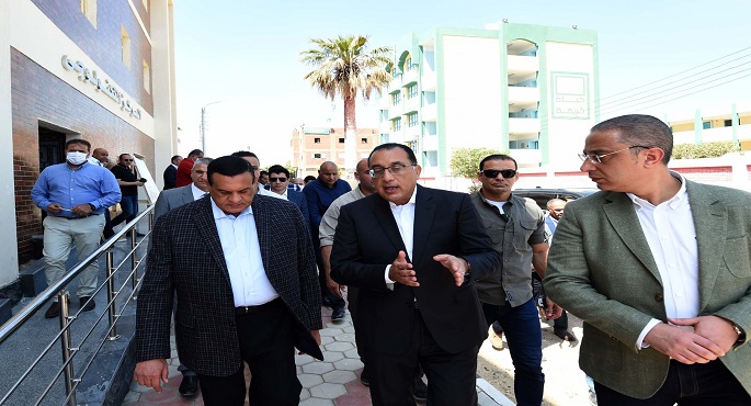 بالصور .. خلال زيارته للفيوم .. رئيس الوزراء يتابع موقف تنفيذ مشروعات المبادرة الرئاسية “حياة كريمة” بقرية قلهانة