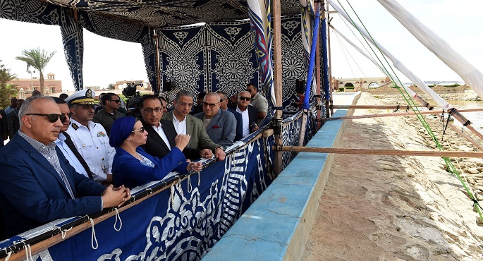 بالصور.. في ختام زيارته لمحافظة الفيوم.. رئيس الوزراء يتفقَّد بحيرة قارون لمتابعة إجراءات إعادة التوازن البيئي بها
