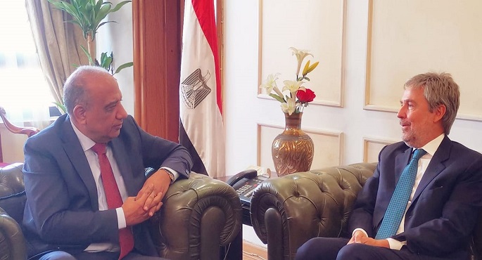 وزير قطاع الأعمال العام يبحث مع السفير الإيطالي تعزيز التعاون المشترك