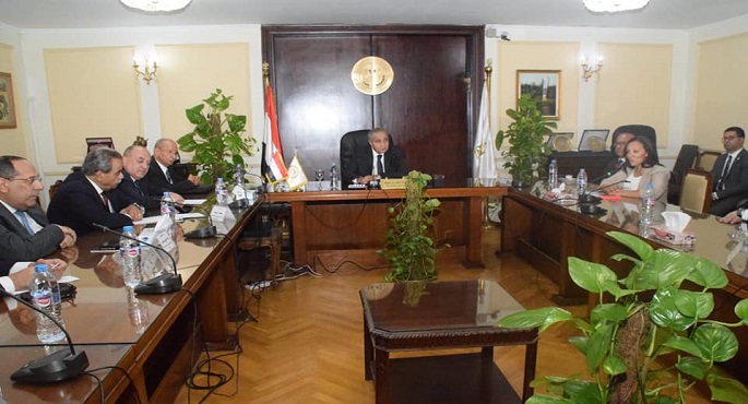 بالصور.. وزير التموين يشهد مراسم توقيع برتوكول تعاون بين القابضة للصناعات الغذائية و”ايكاتيرا تي ايجيبت”