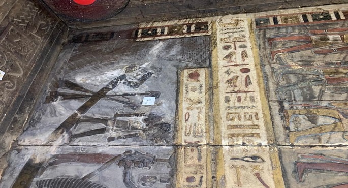 بالصور. الآثار: الانتهاء من أعمال ترميم الجزء الجنوبي الغربي من سقف معبد إسنا