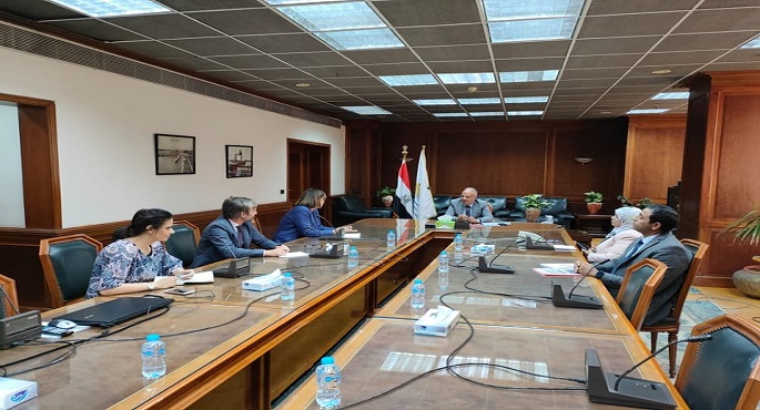 وزير الري يستعرض مع المنسق المقيم للأمم المتحدة في مصر مجالات التعاون المشترك