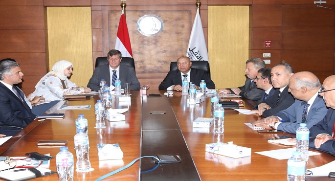 وزير النقل يستعرض مع سفير بلجيكا بالقاهرة الفرص المتاحة للتعاون والشراكة في مجال السكك الحديدية