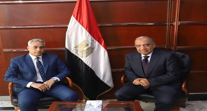 بالصور.. وزيرا قطاع الأعمال والقوى العاملة في لقاء موسع مع ممثلي العمال