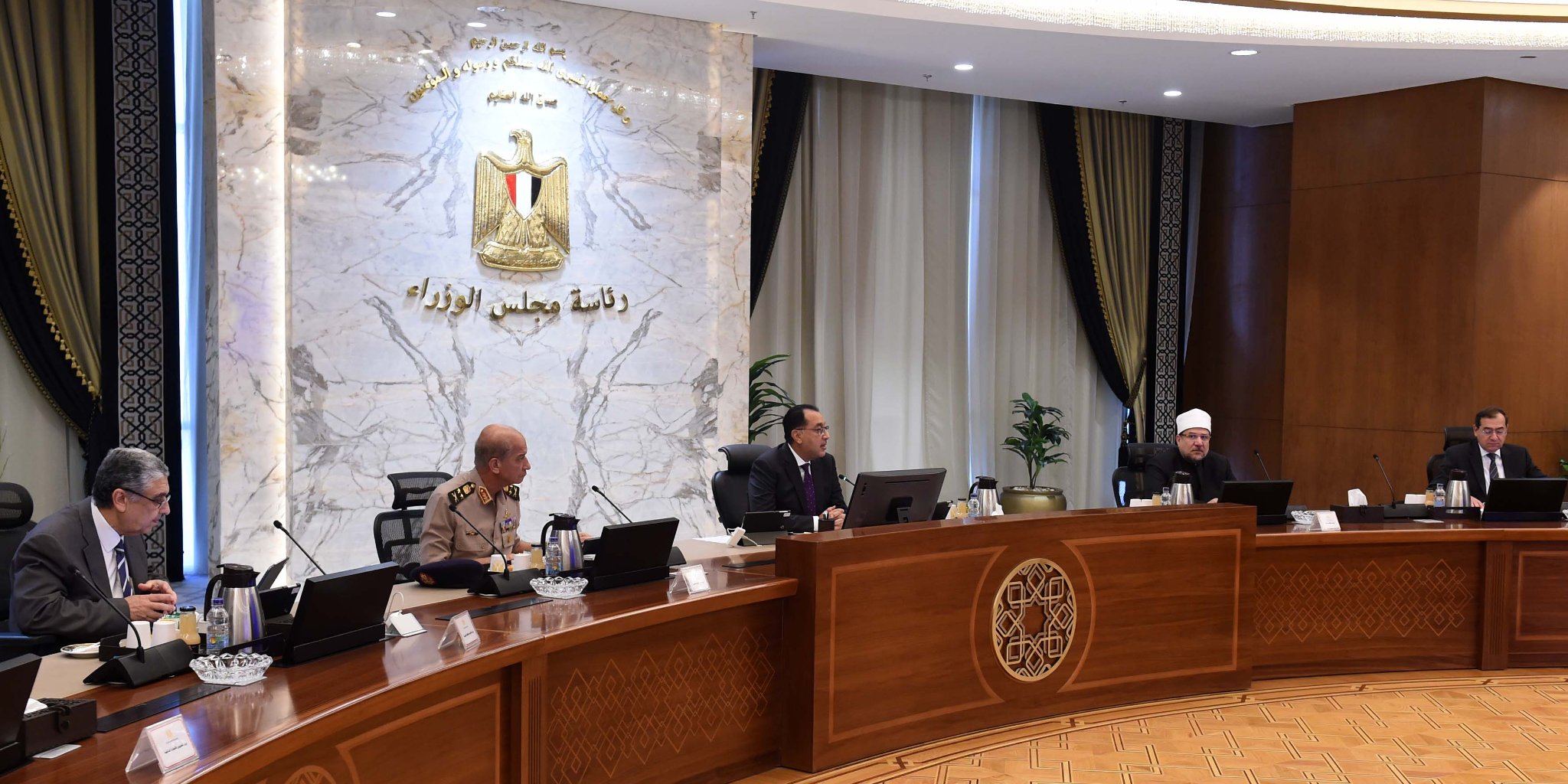 اجتماع مجلس الوزراء برئاسة مدبولي يوافق على عدة قرارات اقتصادية مهمة