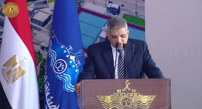 أسامة ربيع: شهر أكتوبر شهد أعلى معدل عبور للسفن وحققنا خلاله 703 ملايين دولار