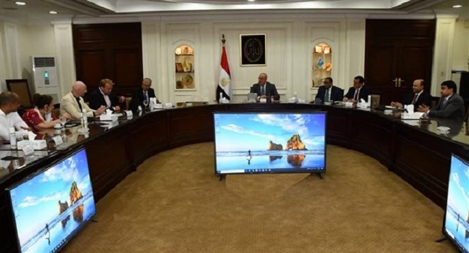 وزير الإسكان يتابع الموقف التنفيذي لمشروع الحدائق المركزية بالعاصمة الإدارية الجديدة