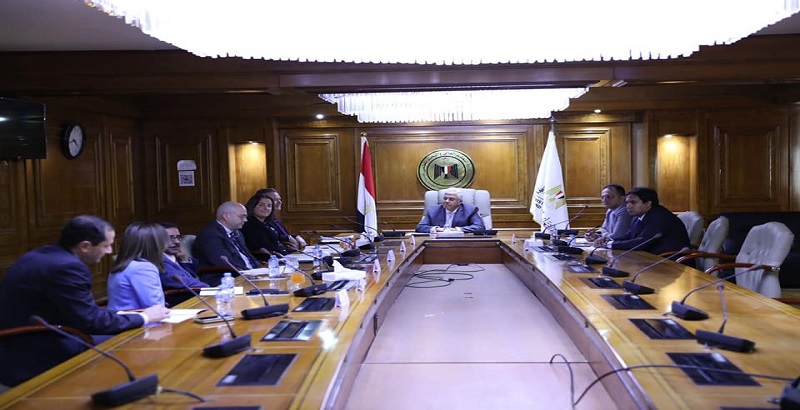 وزير التعليم العالي يناقش تطوير كليات التربية مع وفد الوكالة الأمريكية للتنمية الدولية
