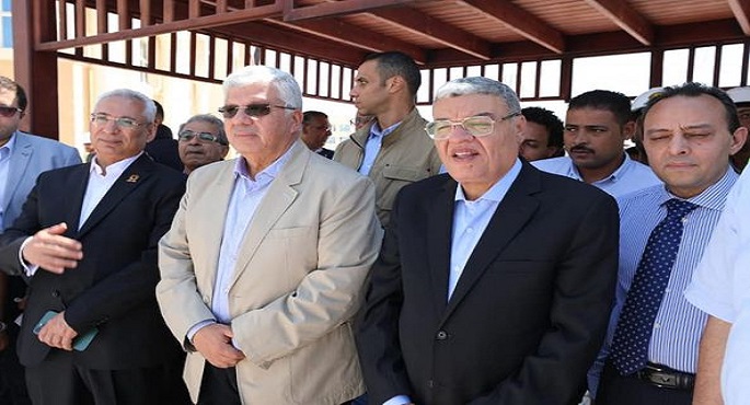 بالصور.. وزير التعليم العالي يتفقد مقر جامعة المنيا الأهلية