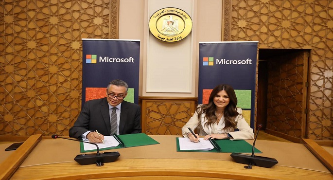 بالصور.. الخارجية توقع على مذكرة تفاهم مع شركة مايكروسوفت لتصبح شريكاً تكنولوجياً لمؤتمر COP27