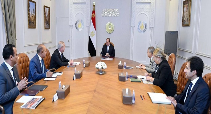 الرئيس السيسي يبحث سبل التعاون مع “ميرسك العالمية” لإنتاج الطاقة الخضراء والوقود النظيف للسفن