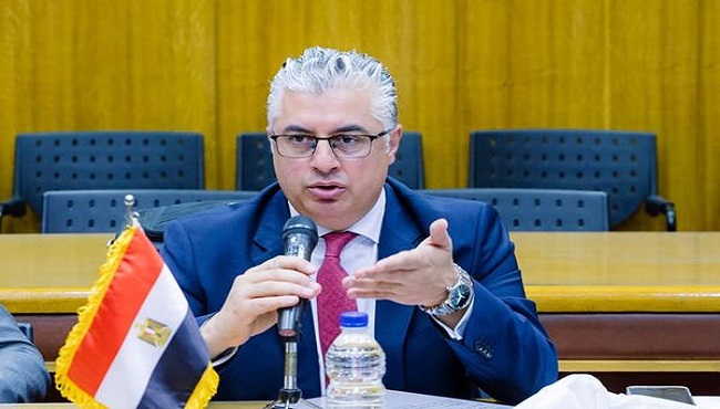 بالصور.. رئيس المنطقةالاقتصادية لقناة السويس يلتقي مع سكاتك النرويجية لمتابعة التعاون المشترك في مشروع الوقود الأخضر