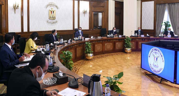رئيس الوزراء يبحث آليات تحفيز المشروعات الصناعية المحددة